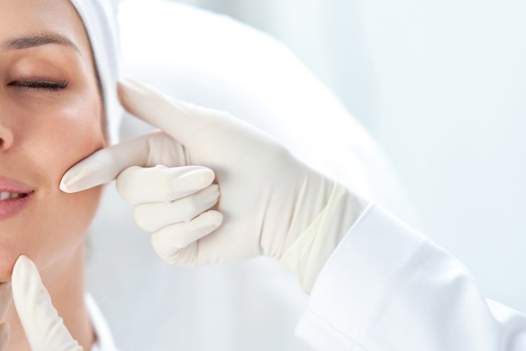 قسم الجلدية - التجميل - الليزر - نخبة المجتمع