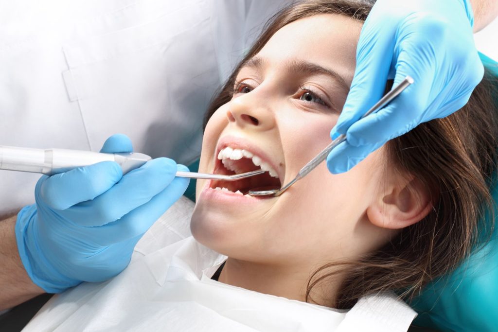 أسنان الأطفال - نخبة المجتمع